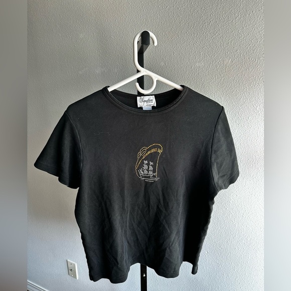 Tops - The signature Collection size large rhinestone tee